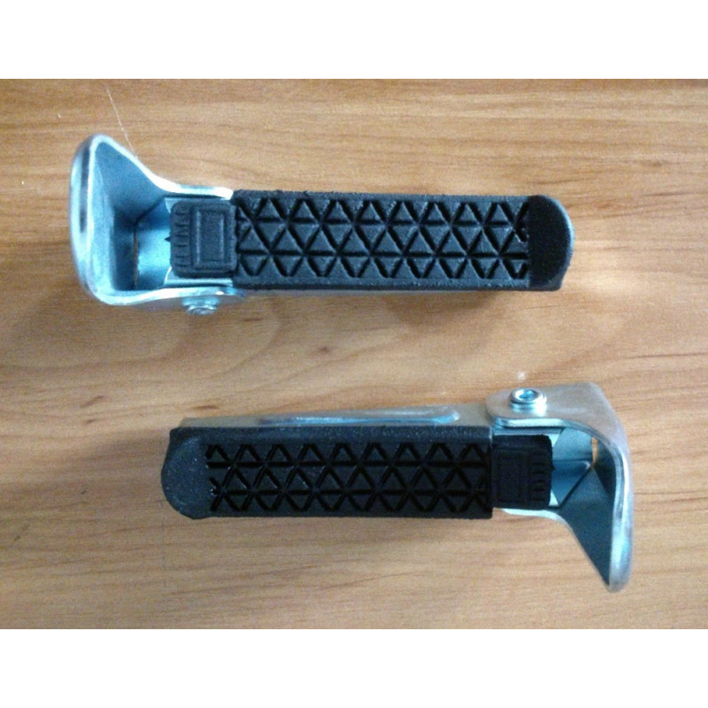 Standard passenger footpegs drill.