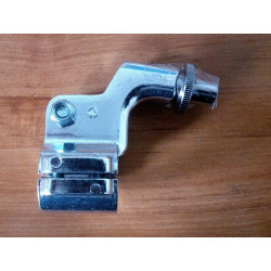 Soporte maneta tipo Amal derecho.