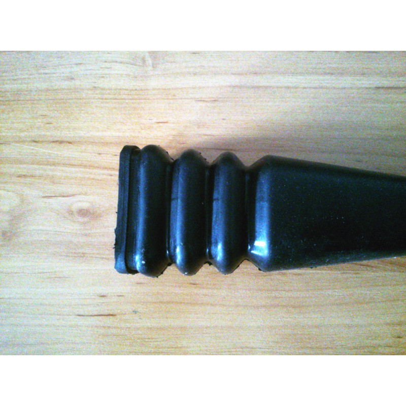 Rubber side chain protection.