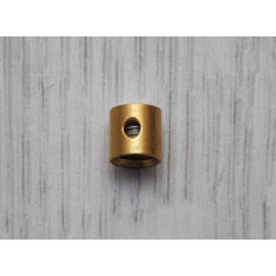 Prisionero acelerador para el cable de gas.