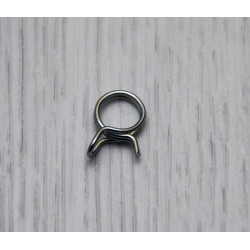 Abrazadera para tubos de gasolina 8 mm.