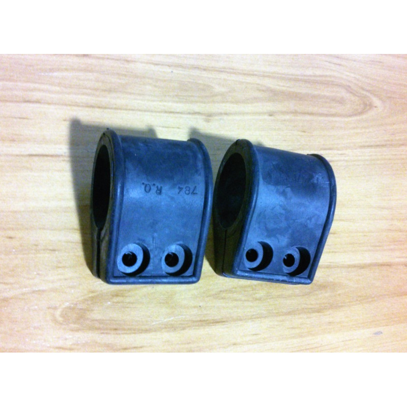 Set supports gas bottle diameter 38 mm.