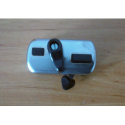 Adaptable classical key lights.