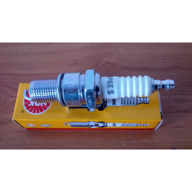 NGK Spark BP6ES
