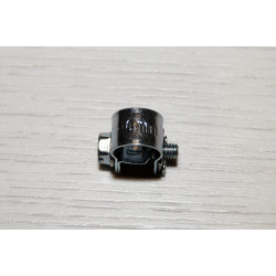 Abrazadera con tornillo para tubos gasolina 8-10 mm.