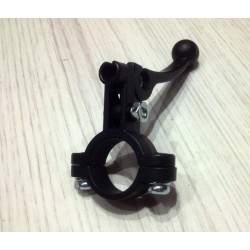 Universal decompression lever clamp.