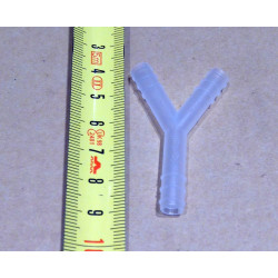 Conector de gasolina tipo Y de 8 mm.