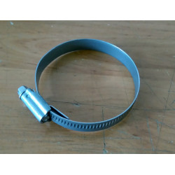 Abrazadera metálica 50 – 70 mm.