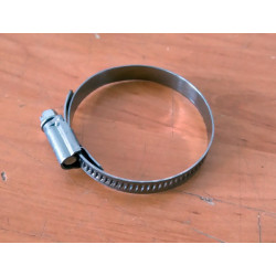 Abrazadera metálica 40 – 60 mm.