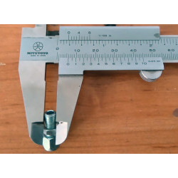 Tornillo tensor tapa carburador.