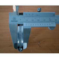 Metal clamp 30 - 45 mm.