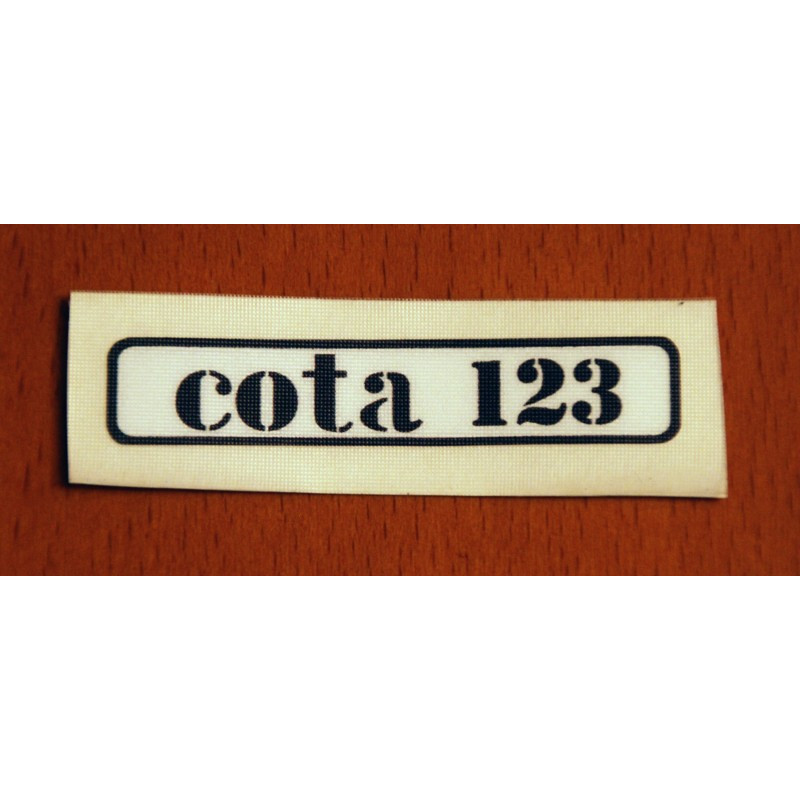 Adhesivo Cota 123.