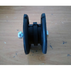 Rodillo tensor cadena secundaria.