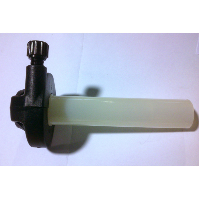 Puño de gas salida recta.